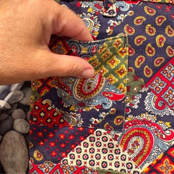 Patchwork Look Shorts - Picture 4 of 6